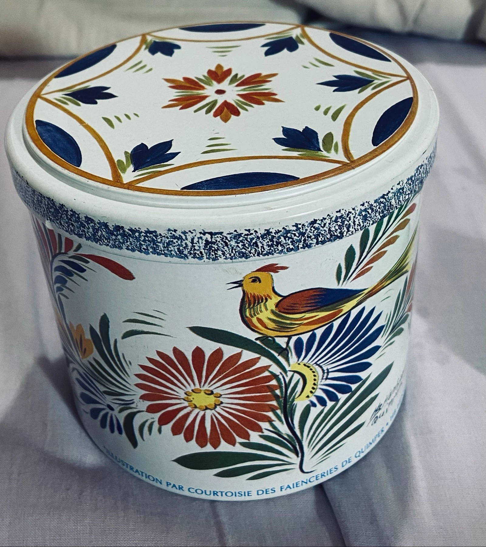 Boîte ancienne décor breton